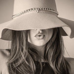 Meet your Posher, Grace
